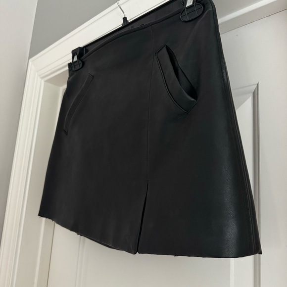 BlankNYC Faux Leather Miniskirt – Black, Size 2 aka 26” Waist, Edgy & Chic Style - Picture 4 of 15